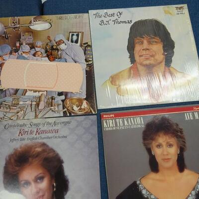 LOT 158. (20 ALBUMS ALBUMS COVERS FROM POOR TO GOOD CONDITION)
