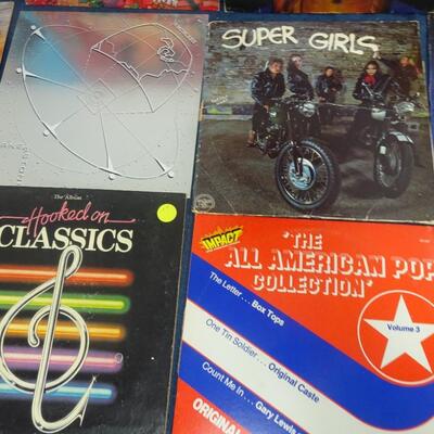 LOT 159. (20 ALBUMS ALBUMS COVERS FROM POOR TO GOOD CONDITION)