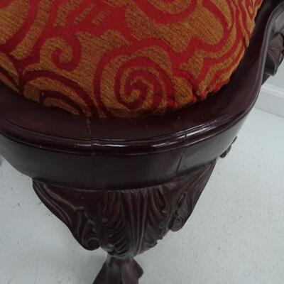 LOT 165 VINTAGE CORNER CHAIR