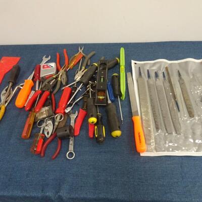 LOT 167. MISC TOOLS AND FILES