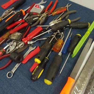 LOT 167. MISC TOOLS AND FILES