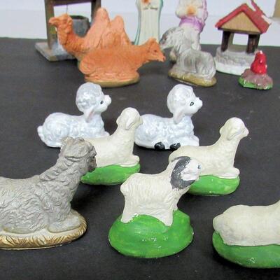Mixed Lot of Nativity Items, Older and Newer