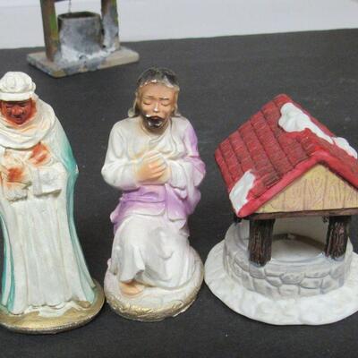 Mixed Lot of Nativity Items, Older and Newer