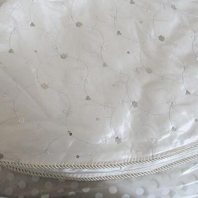 Christmas Tree Skirt, Large Size, Read Description