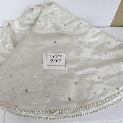 Christmas Tree Skirt, Large Size, Read Description