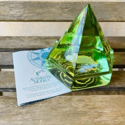 AA  WINDJAMMER GLASS DECK PRISM REPLICA BY AUTHENTIC MODELS