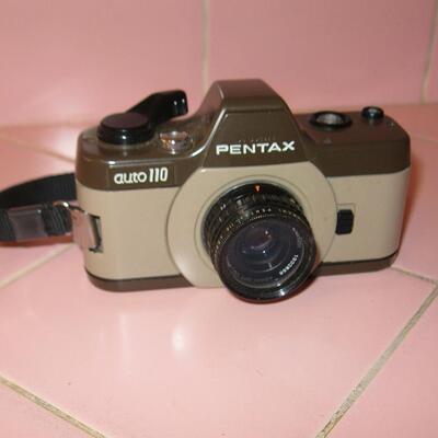 MS Vintage Pentax Auto110 Film Camera Asahi Co. Japan