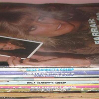 MS  Lot of 32 1970s Hollywood Magazines Rona Barrett's Hollywood + Gossip + Preview
