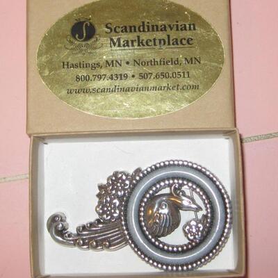 MS Scandinavian Style Bird Brooch Pin Hearts 3"