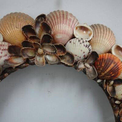 LOT 181. SHELL WREATH OR FRAME