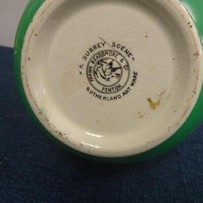 LOT 183. CLOCK (UNTESTED) AND HOME DECOR