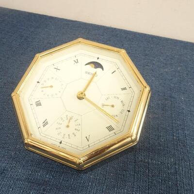 LOT 184. SEIKO DESK CLOCK (NOT TESTED)