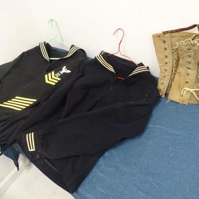LOT 185. WOOL US NAVY UNIFORMS SHIRTS
