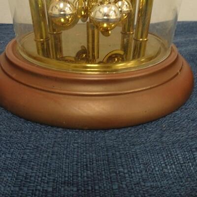 LOT 192. FOUR ANNIVERSARY CLOCKS (NOT TESTED)