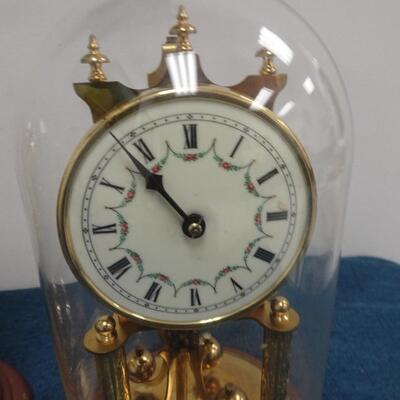 LOT 192. FOUR ANNIVERSARY CLOCKS (NOT TESTED)