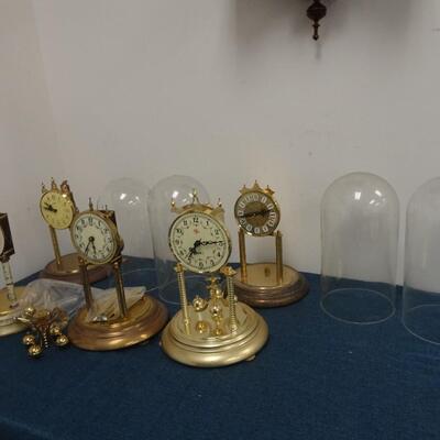 LOT 194. CLOCK PARTS