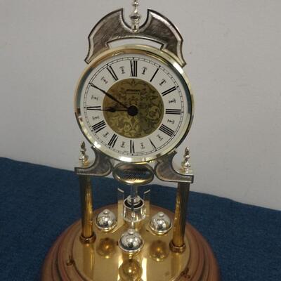 LOT 195 TWO ANNIVERSARY CLOCKS