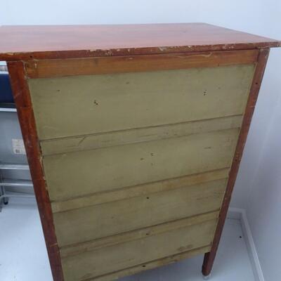 LOT 196 DRESSER