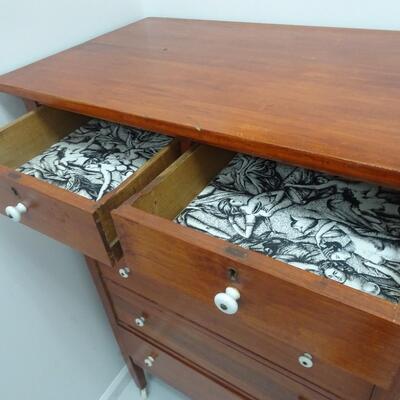 LOT 196 DRESSER