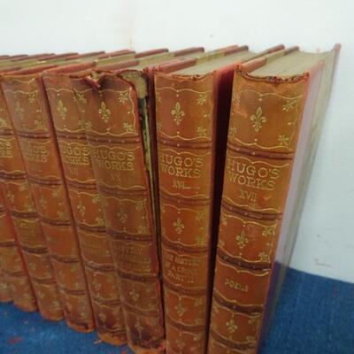 LOT 197. LEATHER BOOKS COLLECTION " HUGO'S WORKS"