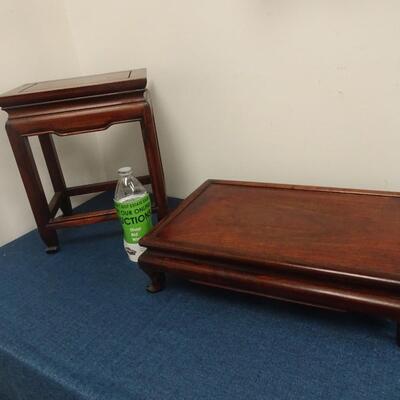 LOT 207  PLANT STAND/TABLE AND TABLE STAND