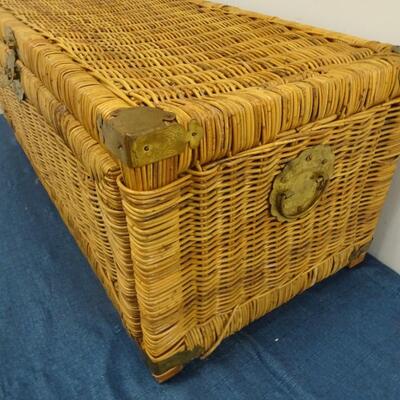 LOT 208 WICKER DRAWER AS IS CONDITION