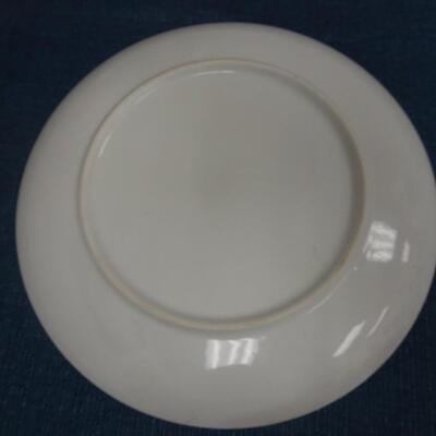 LOT 212. DECORATIVE PLATES