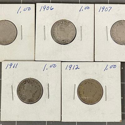 #12 Lot of Liberty V Nickels Circulated 