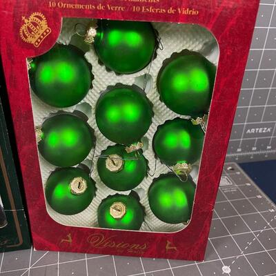 #28 Christmas GREEN Bulbs by Visions by Holly  2 Bx and tree Topper