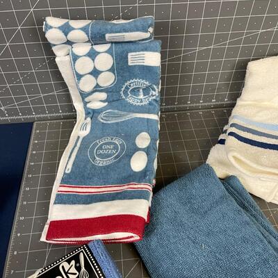 #166 BLUE Towels, dish cloth and hand towels NEW