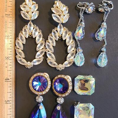 Lot J25: Vintage Clip-On Earrings/ Cocktail Jewelry, Napier and More (Chunky Bling!)
