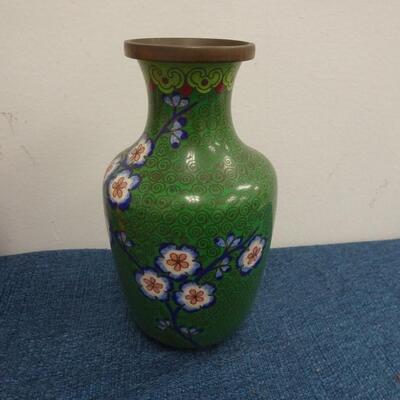 LOT 217. HOME DECOR