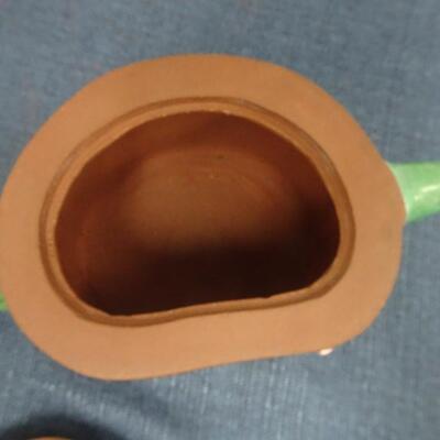 LOT 218. CLAY TEA POT