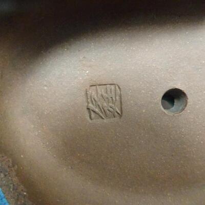 LOT 218. CLAY TEA POT