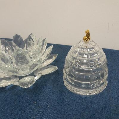 LOT 219. CRYSTAL GORHAM BEE HIVE DECOR AND WATER LILY CANDLE HOLDER