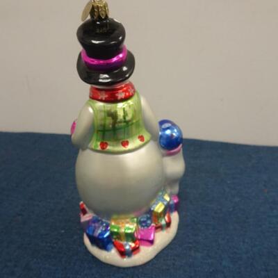 LOT 220 HOLIDAY HOME DECOR