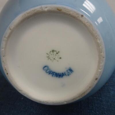 LOT 221. COPENHAGEN MICE VASE