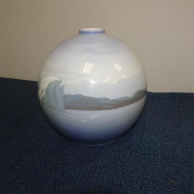 LOT 222. COPENHAGEN VASE