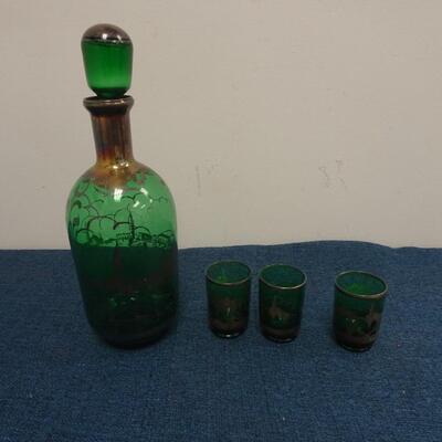 LOT 224. DECANTER AND GLASSES