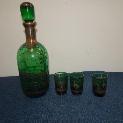 LOT 224. DECANTER AND GLASSES