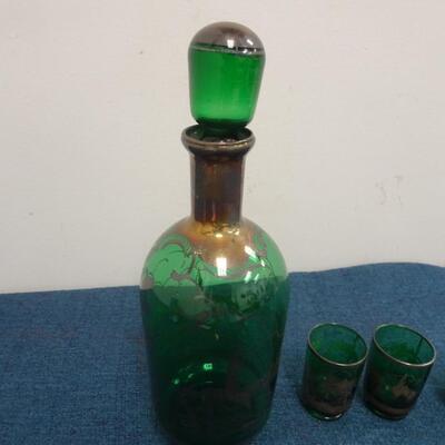 LOT 224. DECANTER AND GLASSES