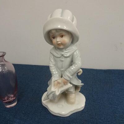 LOT 227. BOTTLE AND FIGURINE