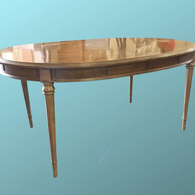 LOT 67:OVAL DINING TABLE/Drexel Heritage