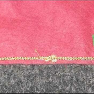 MS Vintage Felt Christmas Table Runner Santa Reindeer 42"