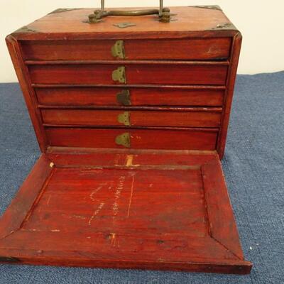 LOT 232 VINTAGE MAHJONG SET