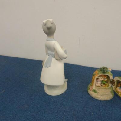 LOT 238. FIGURINE HOME DECOR