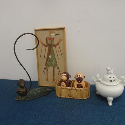 LOT 239. HOME DECOR INCLUDING MONKEY DECOR AND SALT AND PEPPER SHAKERS