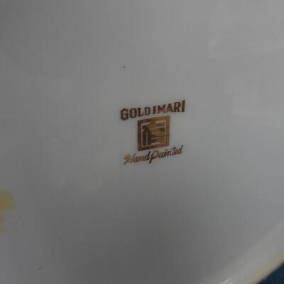 LOT 241. DECORATIVE PLATES