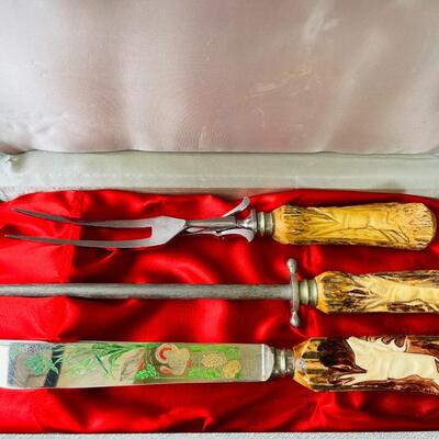 AA  VINTAGE CARVING SET FITTED CASE ETCHED THANKSGIVING DESIGN STAG HANDLES
