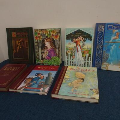 L0T 250. BOOKS